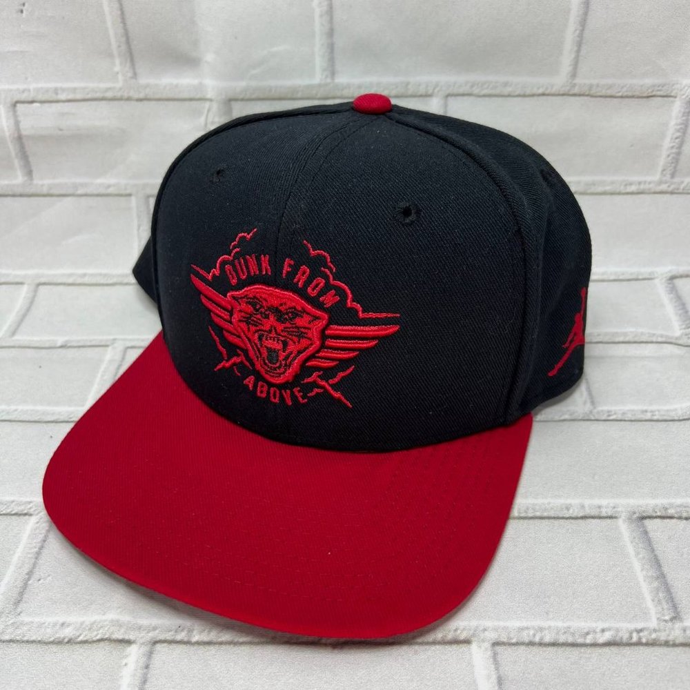Air Jordan Dunk From Above Jumpman Hat Snapback Cap Black Red Men View 2